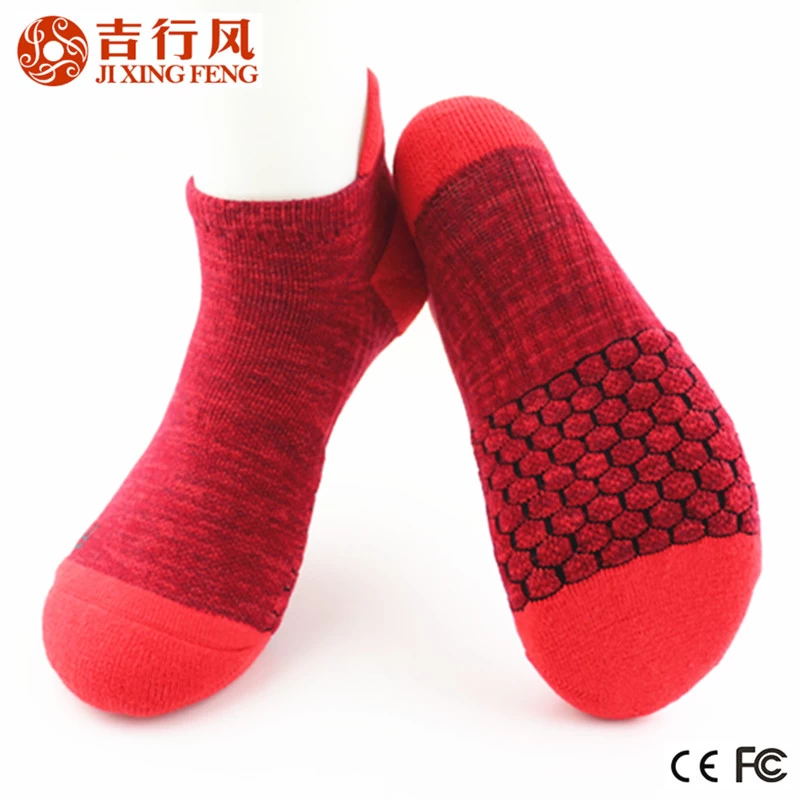 The newest popular style of red cotton sport terry socks,customized logo and color