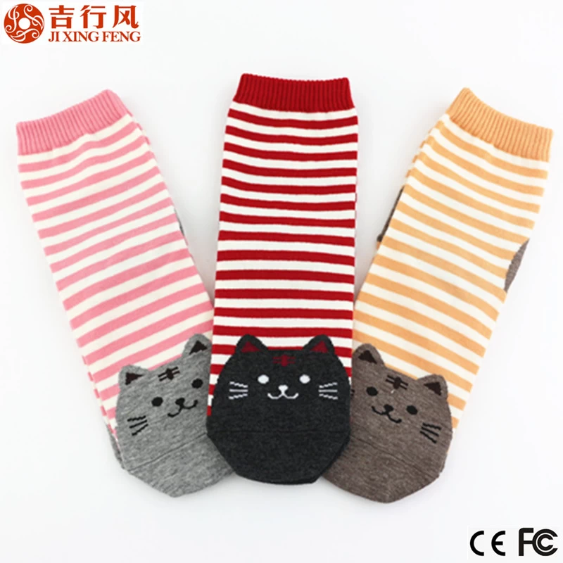 Wholesale custom fun cartoon cat pattern girls knitting cotton socks