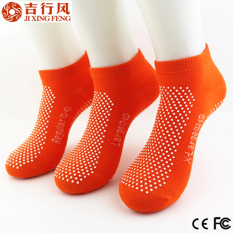 Wholesale custom hospital medical anti slip socks, customized any sizes color design