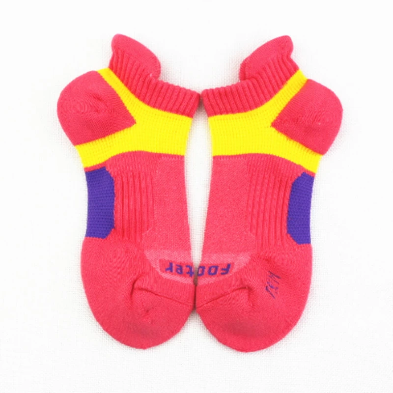 Women Sports Socks,  Antibacterial and Eco-friendly, Breathable, Customized Designs Available
