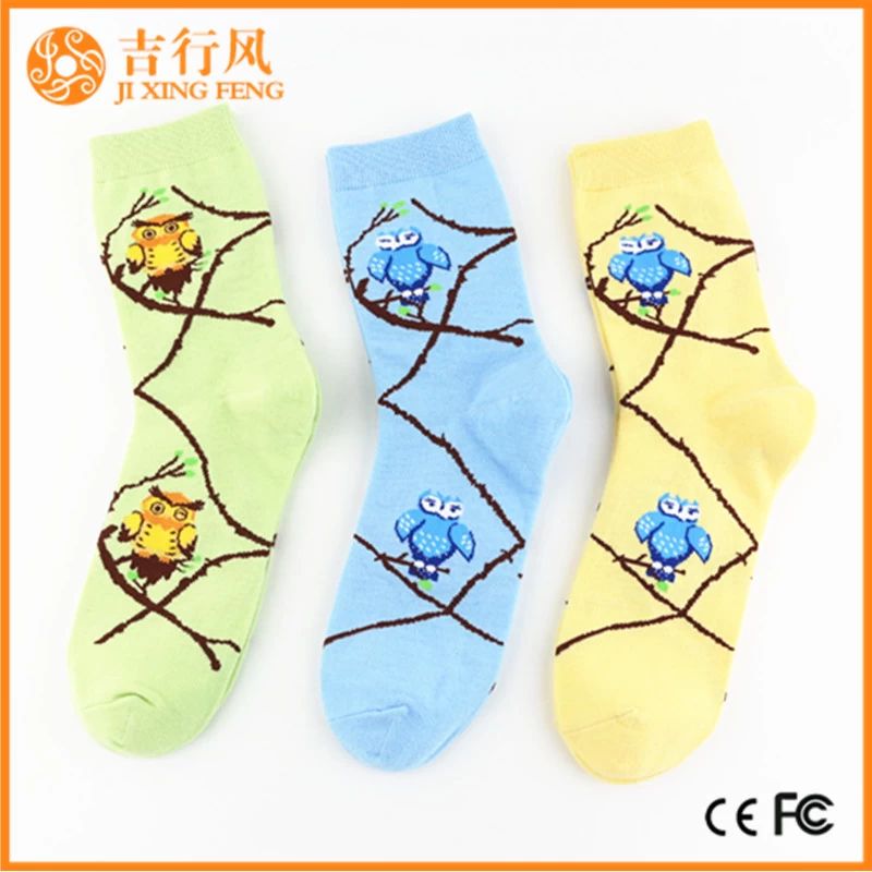 billige Socken Frauen Lieferanten und Hersteller Großhandel benutzerdefinierte Frauen bunte Socken
