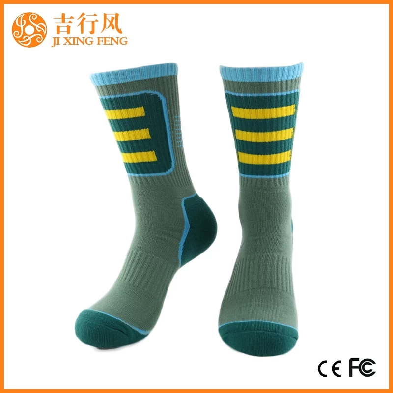mode tricoté sport chaussette fabricants en vrac gros sport hommes chaussettes de basket-ball Chine