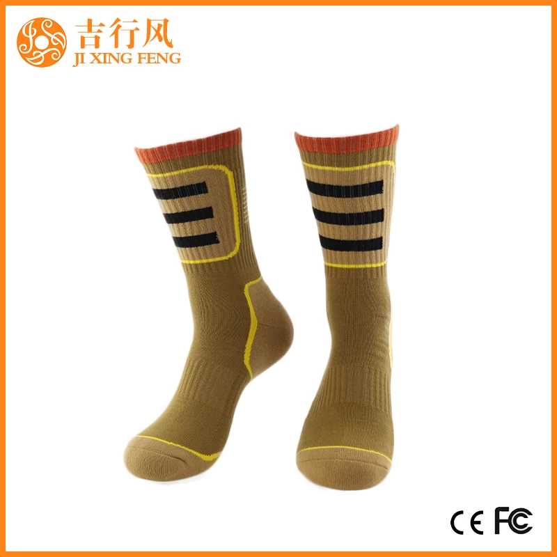 fashion knitted sport sock suppliers China custom sports mens basketball socks