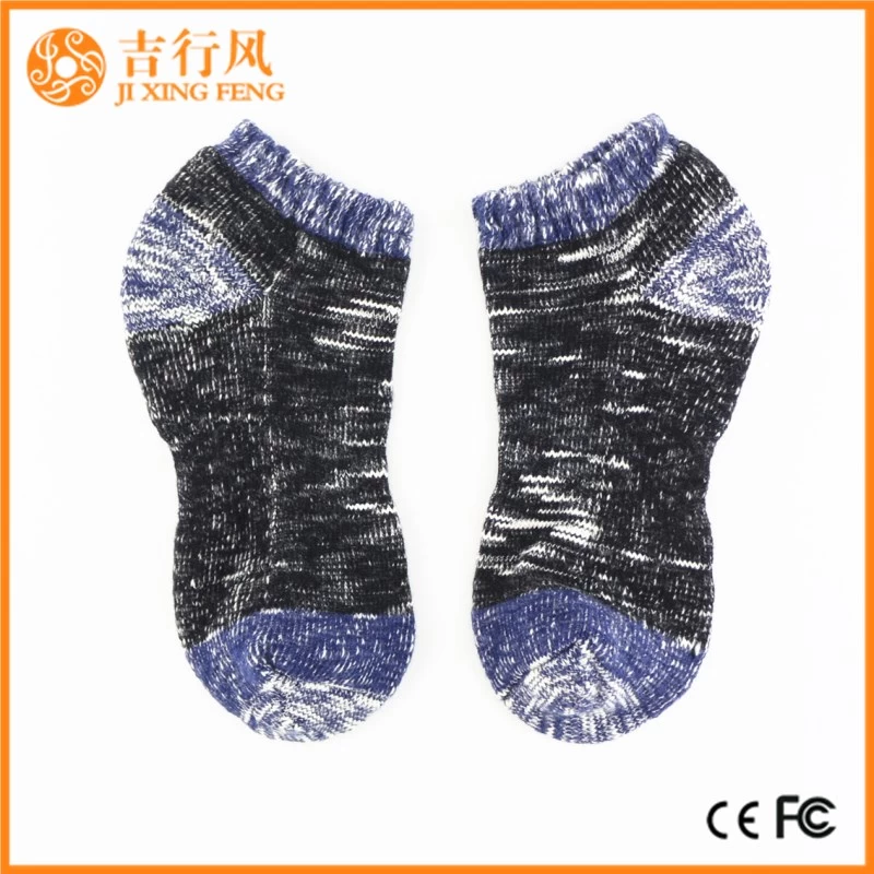 Boden Socken Lieferanten und Hersteller Großhandel benutzerdefinierte Neuheit Socken