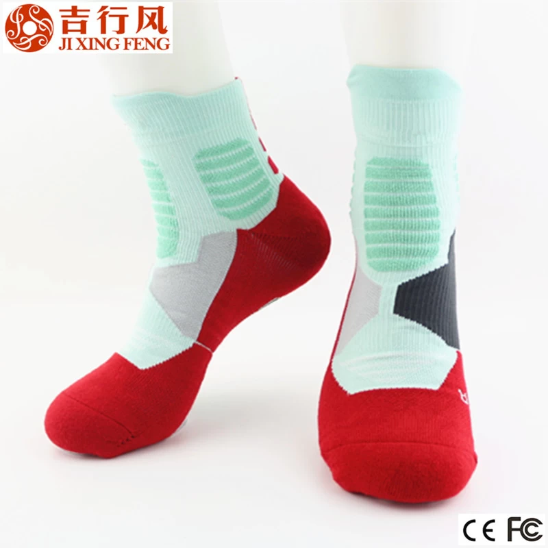 plus nouveau style Soft 3D hommes chaussettes de sport respirant, Made in China