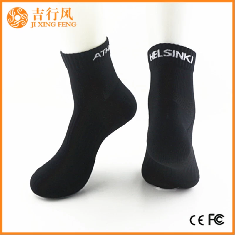 les chaussettes de course de sport fournissent des chaussettes de l'équipage en nylon de coton Chine