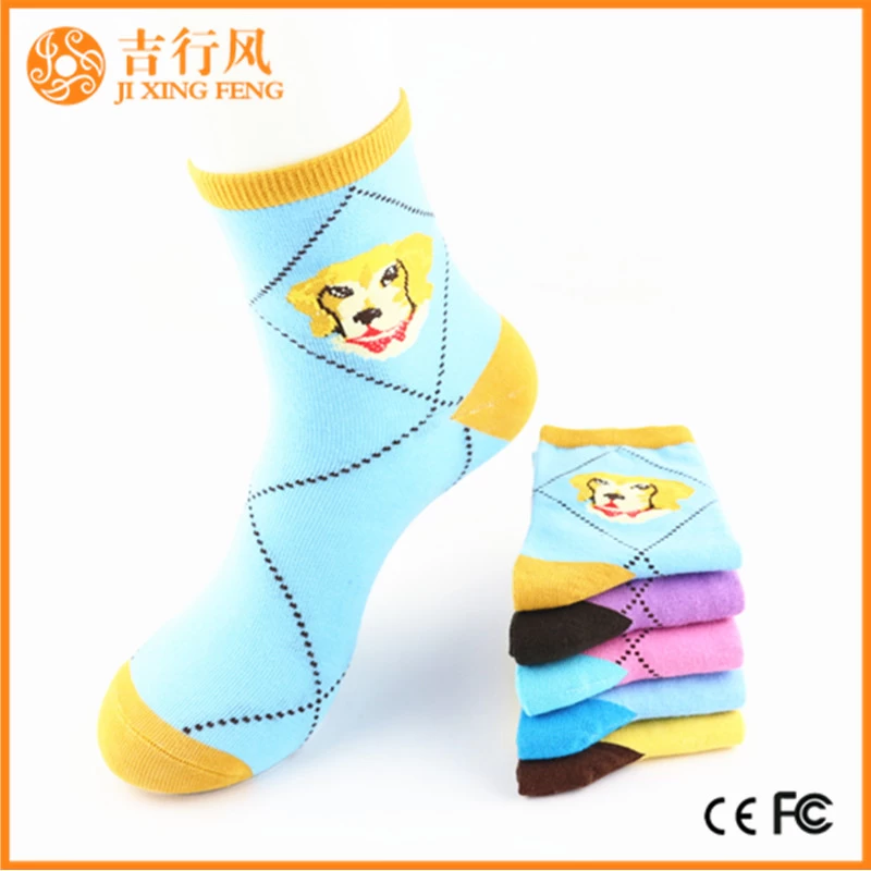 Frauen gepolsterte Socken Lieferanten und Hersteller Großhandel Frauen Tier Spaß Socken