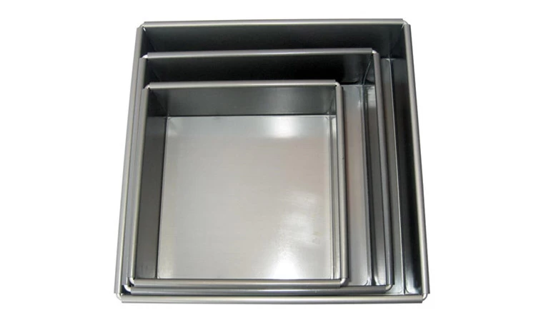 Carbon Removable Bottom Baking Square Mould