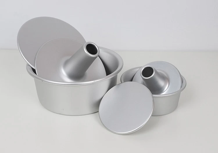 Focus 7-1/2 Aluminum Tube Cake Pan