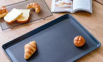 Basic Knowledge of Baking Trays for Beginners