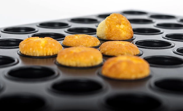China Bandeja de muffin redonda personalizada de assadeira Muffin-molde fabricante Tsingbuy fabricante