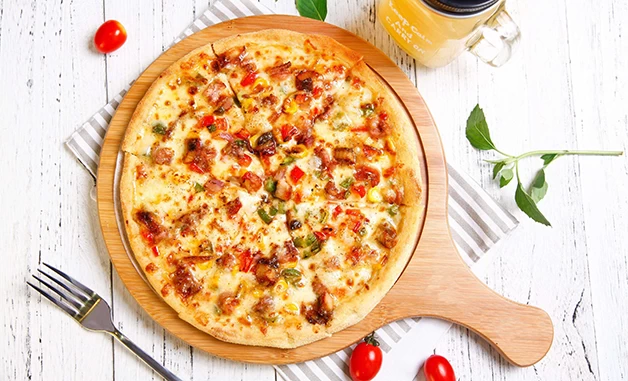 China Eigenschaften und Wartung von Pine Pizza Board Hersteller