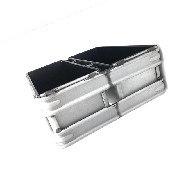 2 Strap Loaf Bread Pan with Lid