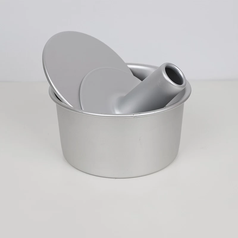 Deep Round Cake Pan with Removable Bottom
