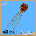 China Grote regenboog octopus kite te koop fabrikant