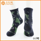 Китай Мода хлопок мужчин носки поставщиков и производителей Китай оптовые толстые махровые спортивные носки производителя