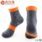 China hoge kwaliteit elite basketbal sokken voor jongeren, groothandel aangepaste terry ontwerp Sportsokken fabrikant