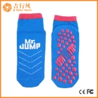 Chine nouveaux chaussettes anti-dérapantes mignons fabricants en gros personnalisé doux chaussettes anti-dérapantes fabricant