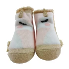 porcelana Proveedores de calcetines antideslizantes recién nacidos, calcetines de alta calidad para niños pequeños. fabricante