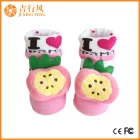 China antislip rubberen babysokjes leveranciers en fabrikanten China custom babymeisje prinsesokken fabrikant