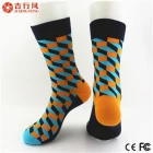 China sokken fabrikant in China, aangepaste mode hoogwaardige elite mannen sokken, gemaakt van katoen fabrikant