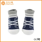 Chine chaussettes unisexe bébé non dérapage fournisseurs en gros chaussettes princesse personnalisé bébé fille fabricant