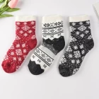 Chine Chaussettes d'hiver pour femmes en gros, chaussettes de filles fabricants fabricant