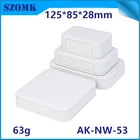 porcelana Szomk Venta caliente Nuevo diseño Cinete de plástico Interior IP54 ABS Caja electrónica AK-NW-53E 125*85*28 mm fabricante