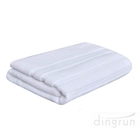 China 100% Cotton Thick Ultra Absorbent Super Soft Oversized White Bath Towel Luxury Extra Large Hotel Towels manufacturer