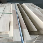 China Preço de madeira de ripas de choupo com junta de dedo M3 Placas sólidas Placas articuladas com dedo fabricante