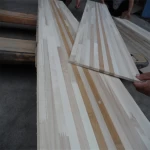 Cina Poplar con bambù con core di legno di skateboard di snowboard Paulownia produttore