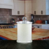 China Chinesische Fabrik direkt Großhandel weiß geprägte Glas Kerzenhalter mit Deckel Hersteller