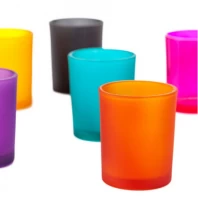 porcelana Sostenedor de vela de cristal del color, sostenedor de la vela del aerosol del color fabricante