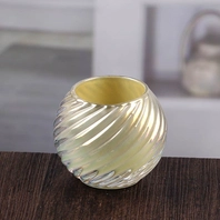 Chine Petits bougeoirs en verre porte-bougies décoratifs en vrac fabricant
