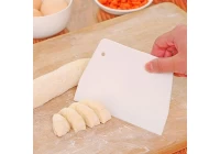 How to clean the plastic bread knife after use