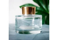 The Glass Palace of Creams: Mengapa Penjagaan Penjagaan High-End Merangkul Kotak Kaca?