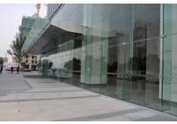 Warum brauchen nicht Boden-Glas-Fassade Geländer