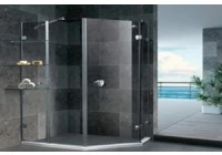 O chuveiro com vidro de segurança está ficando cada vez mais popular.