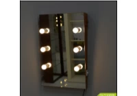 porcelana Hot selling wall mount makeup wooden mirror with LED light is convenient for dresser fabricante