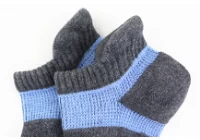 China How to choose sports socks and what types of sports socks manufacturer