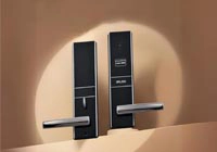 Code QR intelligent sans clé avec introduction à la sécurité de la serrure de porte du scanner de codes-barres