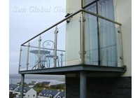 Welche Art Glas verwenden, um den Balkon Abdichten?