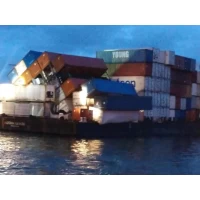 Тихий океан не мирный! По меньшей мере 40 контейнеров упали в море в результате еще одной аварии на линейном судне США!
