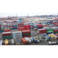 香港港口的拥堵恶化，货物延迟5天，危险货物的运费高达25,000美元