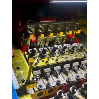 Cina Macchina per la formatura di bulloni con testa esagonale a freddo M8 con supporto in filo produttore