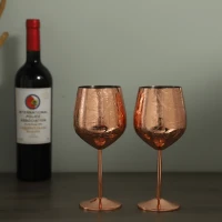 Eleve su marca con 25 años de experiencia en la fabricación de copas de vino de acero inoxidable