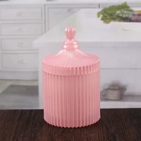 China Castiçal de vidro decorativo redondo de listrado rosa 4 polegadas de vidro com tampas de abóbada fabricante