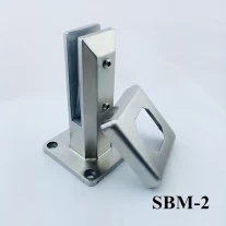 China Vierkante basisplaat toplager SBM-2 voor roestvrij staal volledig frameloze glazen railing systeem fabrikant