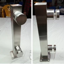 China Balaustrada de aço inoxidável de vidro Mini Post curto sistema de trilhos de grampo de vidro fabricante