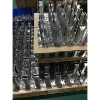 Kiina duplex 2205 stainless steel glass spigot for balacony or fencing valmistaja